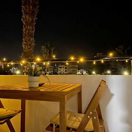 شقة Large Close To Finikoudes With 2 Balconies