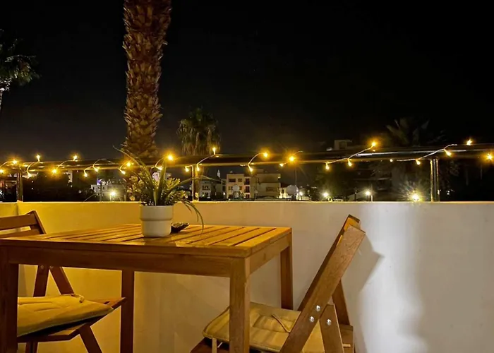 Apartmán Large Close To Finikoudes With 2 Balconies